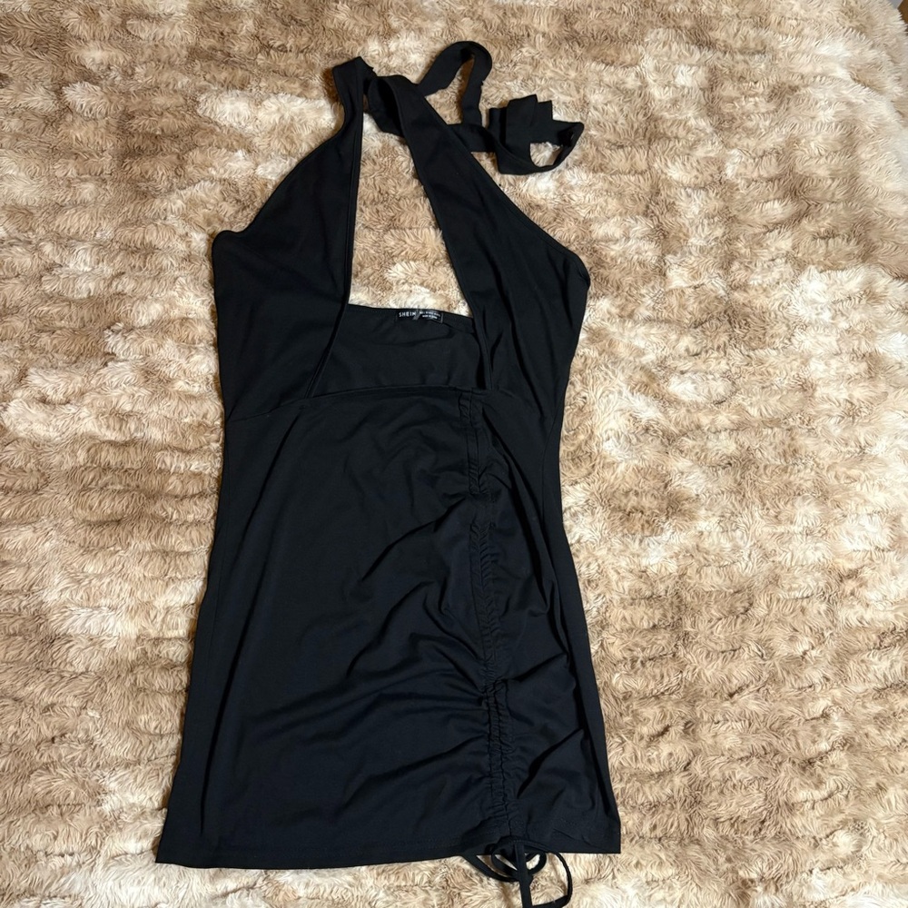 SHEIN Criss Cross Tie Back Peekaboo Bodycon Dress